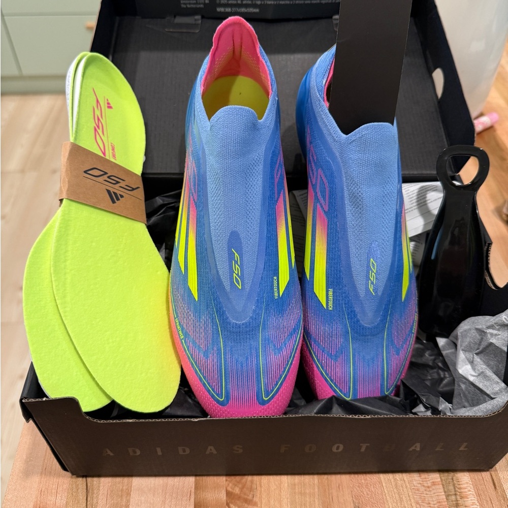 Adidas F50 elite laceless cleats
